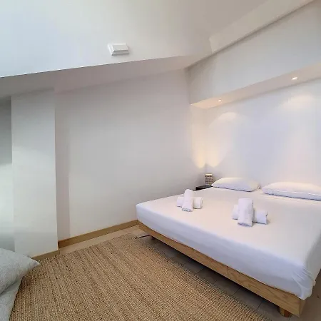 Nestor&jeeves - To Meet - - Floor 아파트 *